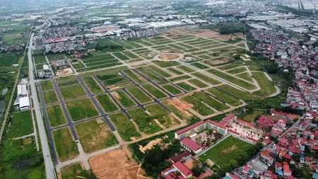 Bán Lô 85m View Biệt Thự Ngay Giáp Kcn đình Trám Giá 2,4 Tỷ Lh