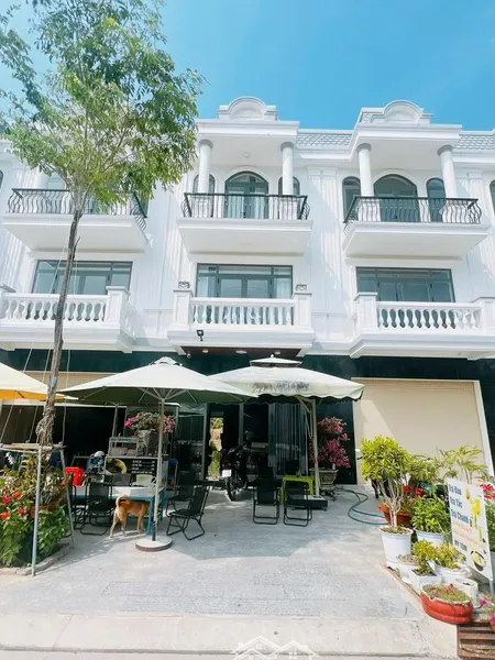 Shophouse 3 Tầng Thăng Long Sổ Hồng. Giá 3,4 Tỷ. 100m2.