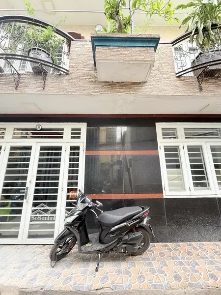 Hiếm D5 Nguyễn Gia Trí - Ngang 9m - 72m2 - 7.5 Tỷ
