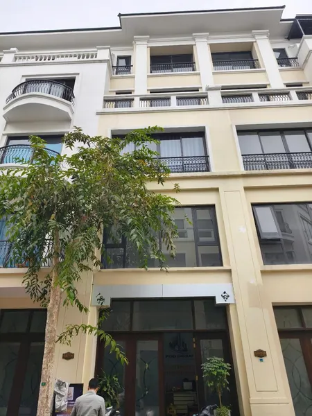 Vận Hành Cho Thuê Ngay 1 Căn 48m2 đã Hoàn Thiện 5 Tầng - 48m2 Vị Trí Gần Hồ Gần Trung Tâm Vui Chơi