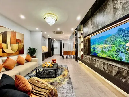 Gia đình Cần Bán Căn Tòa The Legacy - Lê Văn Thiêm - Dt 118m2 - đủ đồ- Giá 9.1 Tỷ - Lh