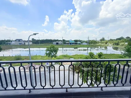 Nhà 1 Trệt 2 Lầu 3 Pn 3 Wc Mới đẹp Nội Thất Xịn Sò Diện Tích Sử Dụng 220m2 đường Lớn Giá 2,5 Tỷ Tl