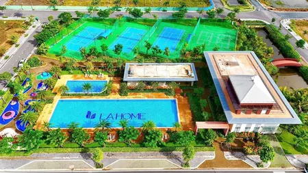 Nhà Phố La Home , 3 Tầng Dt Sàn 152m2 Giá Chỉ 3,7 Tỷ, Vốn 800 Triệu Nhận Nhà