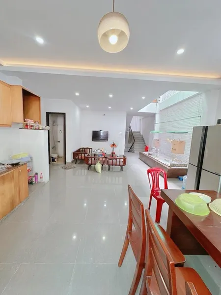 Ngộp Bán Gấp Nhà 3 Tầng Nở Hậu 6.8m X 14m. Mặt Tiền Kinh Doanh. Giảm Còn 8 Tỷ 880