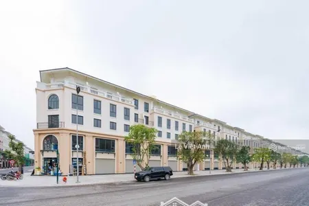 Bán Gấp Shophouse 2 Mặt Tiền đại Lộ Bốn Mùa Rộng 51m Vinhomes Ocean Park 3