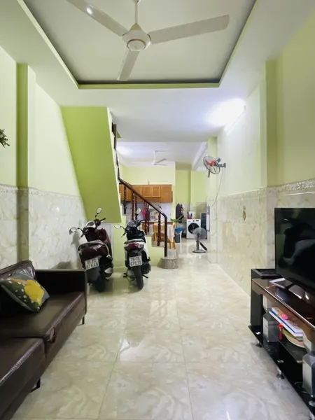 Nhà đẹp 2 Tầng Cách Mạng Tháng 8, Quận 3 Ngang 3,2m Nở Hậu 6m Dài 13m, Giá 6,449 Tỷ