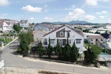 Bán Biệt Thự 300m2, 24 Tỷ Tại Vạn Hạnh, Phường 8, đà Lạt, Lâm đồng Chỉ Với Hot!