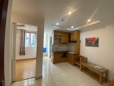 Bán Ccmn 2n Căn Góc Vị Trí : Ngã Tư Sở - Royal City Căn 50m2 -2n1wc , Các Phòng đều