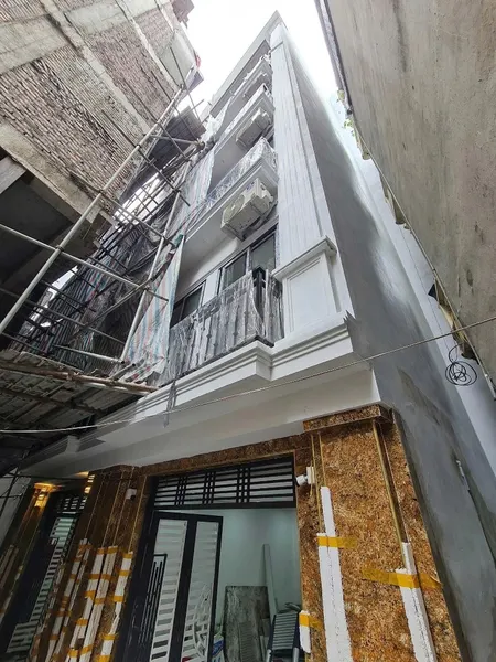 Hoa Hậu Ccmn + 53m2+ 11 Phòng + Phố Tôn Thất Tùng