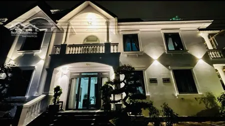 Siêu Hiếm Villa 3 Mặt Tiền Trung Tâm P.08, đà Lạt. Dtich: 369m².giá Chỉ 23 Tỷ