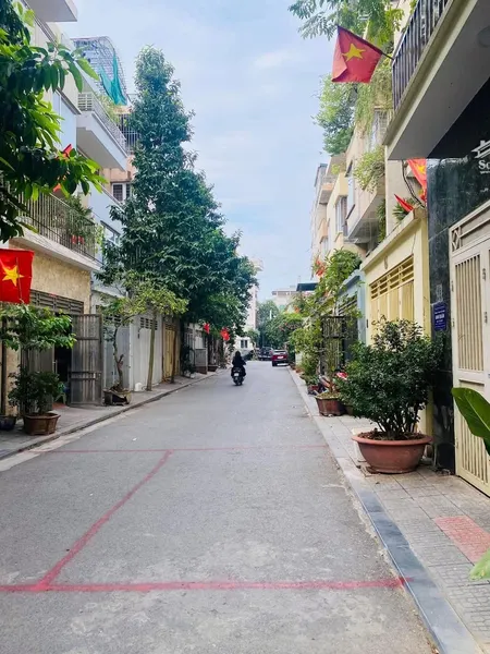 Chủ Mót Bán Liền Kề Vip Kđt Văn Phú 90m X 5t Mt 4.5m Giá 20,8 Tỷ !!