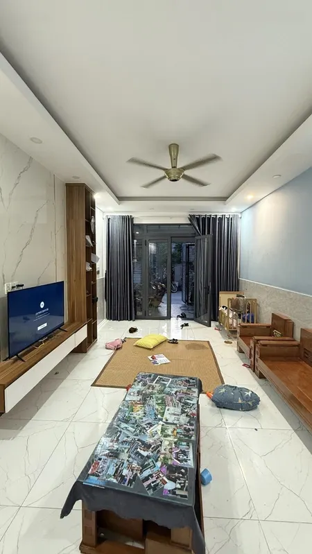 Gần Bến Xe Miền Tây Dt: 86m2 ( 4 X 20 ) 2 Tầng - 4pn - Hẻm 8m Thông - Chỉ 7.6tỷ