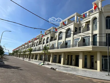 đất Nền Quy Nhơn Iconic Giá 2ty4/nển. Thanh Toán 30% Ngân Hàng Hỗ Trợ 70% Thanh Toán Trong 12 Tháng