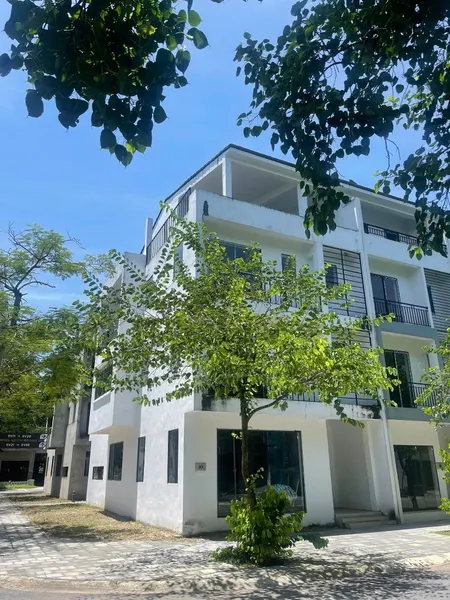 Siêu Phẩm Shop Xẻ Khe View Clubhouse Ecopark