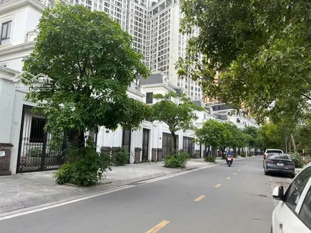 Biệt Thự đẳng Cấp Thượng Lưu Roman Plaza Tố Hữu, View Sông, ở Kinh Doanh . 190m 4 Tầng , Mt 11m.