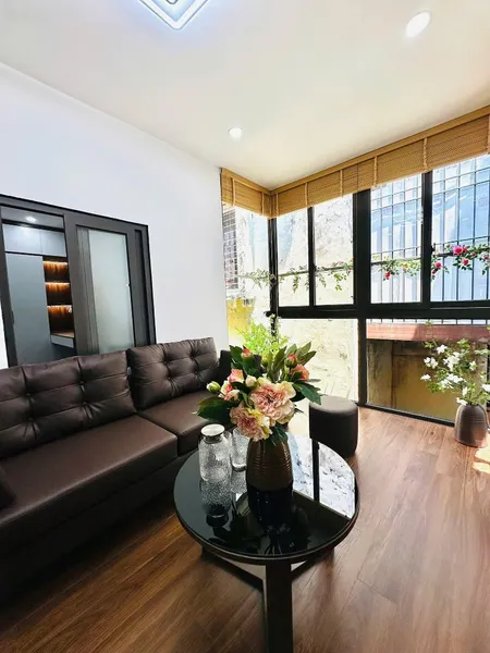 Hộ Khẩu Hoàn Kiếm! Nhà đẹp Tt,trần Hưng đạo , Lô Góc, Oto đỗ Chân Cầu Thang, 3pn,funll Nội Thất 80m
