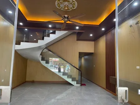 Bán Nhà 3 Tầng Mặt đường Ql2, Ngã 4 đạo đức - Bình Xuyên