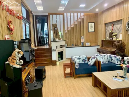 Biệt Thự Sân Vườn Cần Sang Nhượng - Gần Trường SkyLine - Khu Biệt Thự Thăng Long - Giá 19 Tỷ