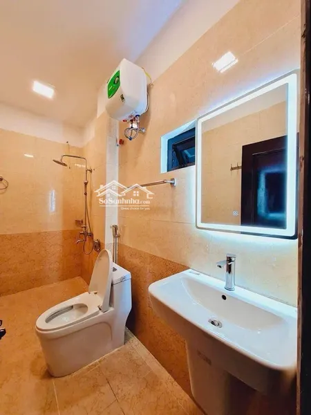 Siêu đẹp, Phố Nguyễn Hoàng, Mỹ đình 2, S: 42m, Dt 6m, 4 Ngủ, Giá 9.500 Tỷ