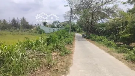 Thanh Lý Lô đất 561.6m2 đất Tại Mặt Tiền đường Kênh 19/5, P.5, Thành Phố Sóc Trăng Giá Chỉ 1.670 Tỷ