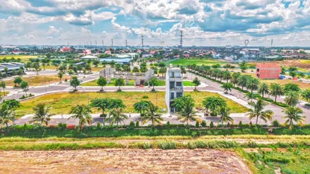 đất Mặt Tiền Nhựa Gần đường Nguyễn Hữu Trí -khu Vực Bến Lức-sổ Hồng Có Sẳn -công Chứng Ngay