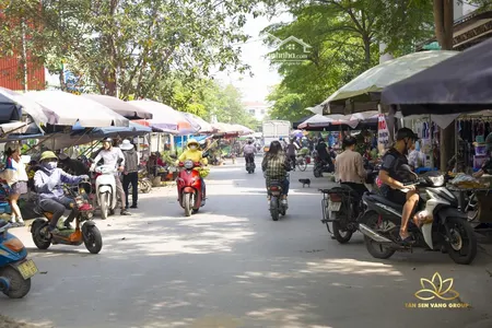 Chỉ Mình Em Bán Lo20 Vườn Sen đối Diện Công Viên Cạnh Chợ, Không Lỗi Lầm. Sổ đỏ, Lh