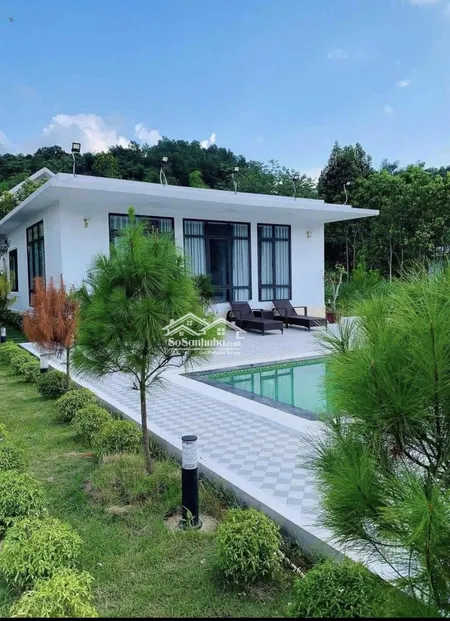 Cần Bán Nhà Vườn Giá Rẻ Tại Trung Tâm Thị Trấn Lương Sơn - Chỉ 4,1 Tỷ Có Bể Bơi Riêng