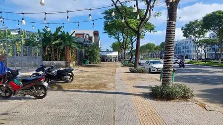 Chính Chủ Gởi Bán 2 Lô Liền Kề đường Nguyễn Lương Bằng , Trục Thông Biển , Cách Biển 800m , 15 Tỷ