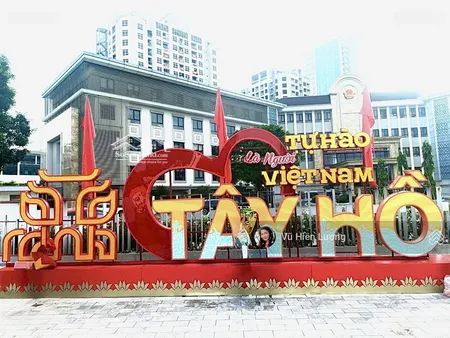 Chính Chủ Bán Căn Hộ Xây Mới Full Nội Thất Phố Trịnh Công Sơn, Tây Hồ