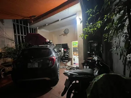 Nguyễn Khang-cầu Giấy 95m,mt 5m2,oto 7 Chỗ Vào Nhà,ngõ Thông,kinh Doanh,ba Bước Ra Phố,sổ Vuông A4