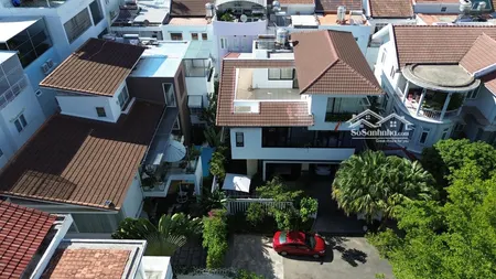 Bán Biệt Thự đẹp Giá Hời Sổ đỏ Chính Chủ 20.9 Tỷ