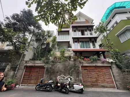 Bán Biệt Thự Vườn đào, Tây Hồ 233m2 Mặt Tiền 15m, Chỉ Dành Cho Giới Thượng Lưu