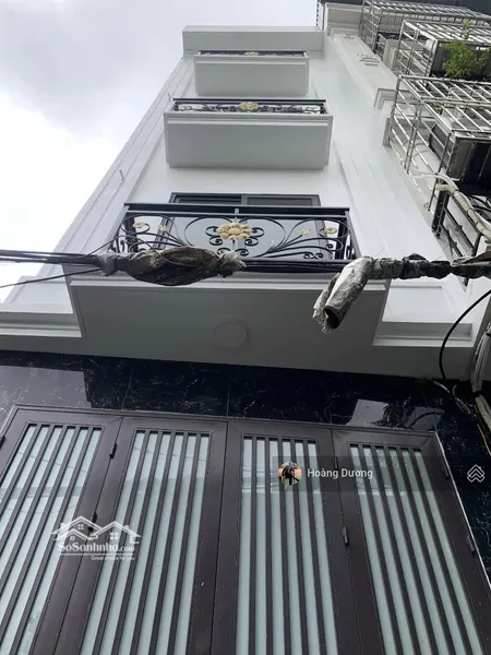 Hiếm- Tài Chính 3 Tỷ- Nhà 4 Tầng Biên Giang, Gần Hồ điều Hòa, Oto Sát Cửa. Cạnh Tt Chúc Sơn
