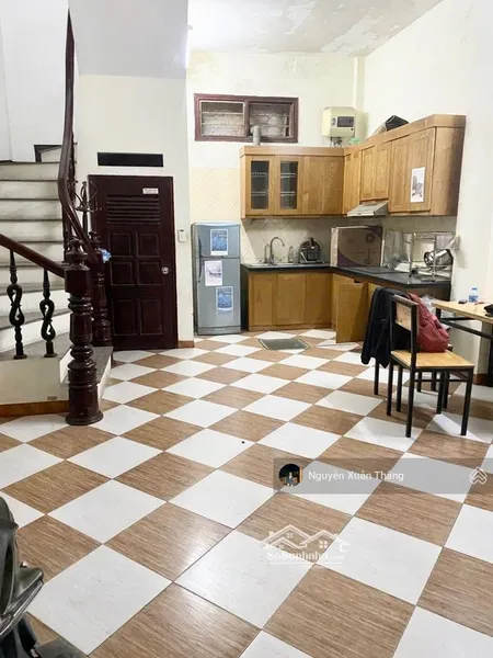 Bán Gấp Nhà Chùa Láng 40m2 - Giá 10,6 Tỷ - Vị Trí Trung Tâm - Vô Vàn Tiện ích - Ba Bước Ra Mặt Phố.