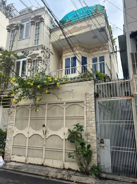 **Bán nhà phường 12, Tân Bình** hẻm Trường Chinh; 5,5*33; ~ 71 tr/m2