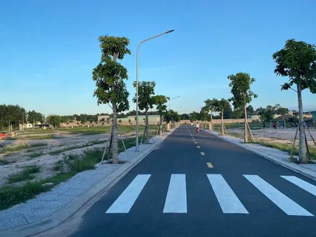 Bán đất nền  KDC cách Sân Bay Long Thành 5km ,mặt tiền đường giá 16triệu/m2 sổ hồng riêng