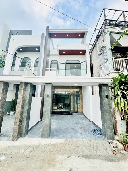 Nhà trệt lầu mới đẹp Phú Hoà (phường Phú Lợi-TP.HCM) sát bên KDC Phú Hoà 2 đường oto né nhau gần trường chợ công viên