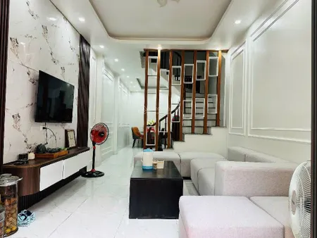 Cơ hội sở hữu nhà đa sỹ, hà đông 38m2 x 5 tầng, chỉ 7.2 tỷ lô góc 3 thoáng ô tô đỗ cạnh nhà