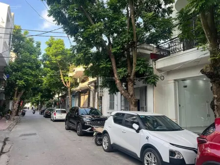 Bán nhà mới nguyên căn 6 tầng thang máygara ôtô hàng xóm louis city đại mỗ, gần ngã tư vạn phúc