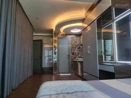 Chủ nhà bán căn duplex 2 phòng ngủ, sổ sẵn công chứng. tầng thấp view hồ bơi. giá 9.8 tỷ