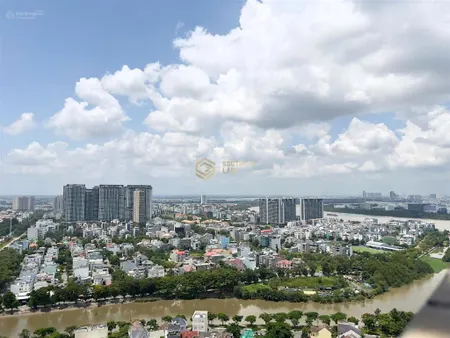 Thiện chí bán 3pn căn góc, view sông, hướng đông nam mát mẻ the sun avenue