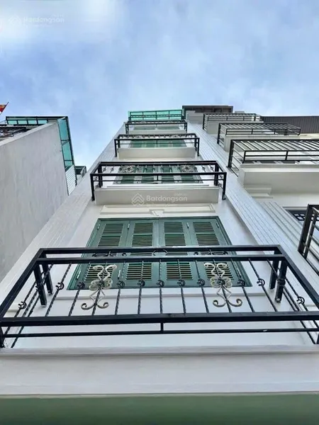Nhà đẹp 7 tầng ngọc thụy long biên