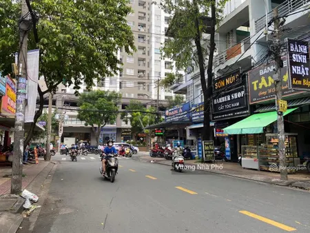 Mặt tiền đỗ bí 4x18.5m cấp 4 giá 9. 3 tỷ