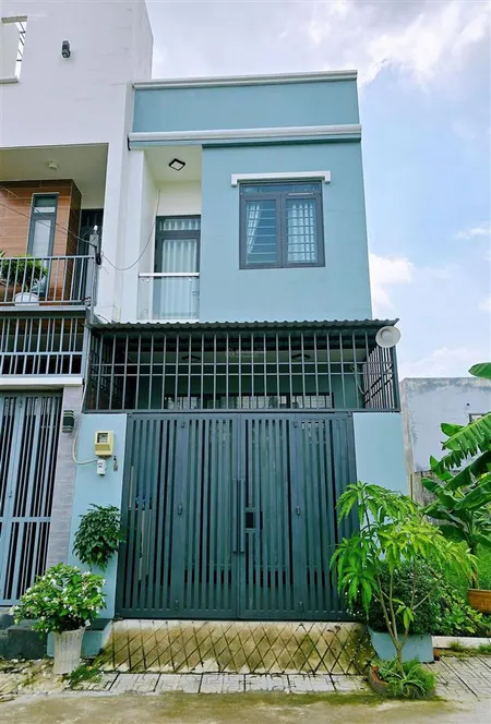 Nhà 1 trệt 1 lầu 4 ngủ, hẻm 6m, hoàn công đủ, sổ riêng, chủ thiện chí bán ko quy hoạch, ko lộ giới.