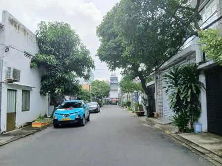 Bán nhà 4 tầng 4,5x16,5m đường ô tô né nhau. hiệp bình chánh, thủ đức