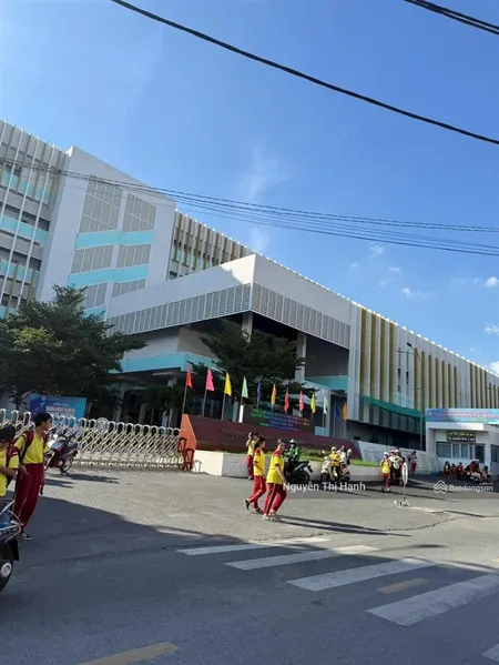 Nhà cấp 4 hẻm xe hơi 7 chỗ sát mặt tiền đường 17, linh chiểu đối diện cao đằng nghề tphcm