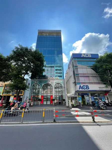[hot hot] tòa nhà 2500m2 mặt tiền góc trần hưng đạo, nguyễn văn cừ q5 (hđt 700tr/tháng)