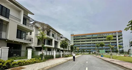 Cần bán căn biệt thự song lập 180 m2 dự án centa riverside cực hot tại từ sơn, bắc ninh