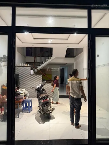 Bán nhà mặt tiền khu dân cư bá tùng 3 nhà 2 mê