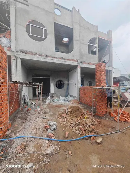 Bán nhà đẹp phường tân vạn xây mới 1 trệt 1 lầu giá chỉ 2tỷ590 chìa khoá trao tay